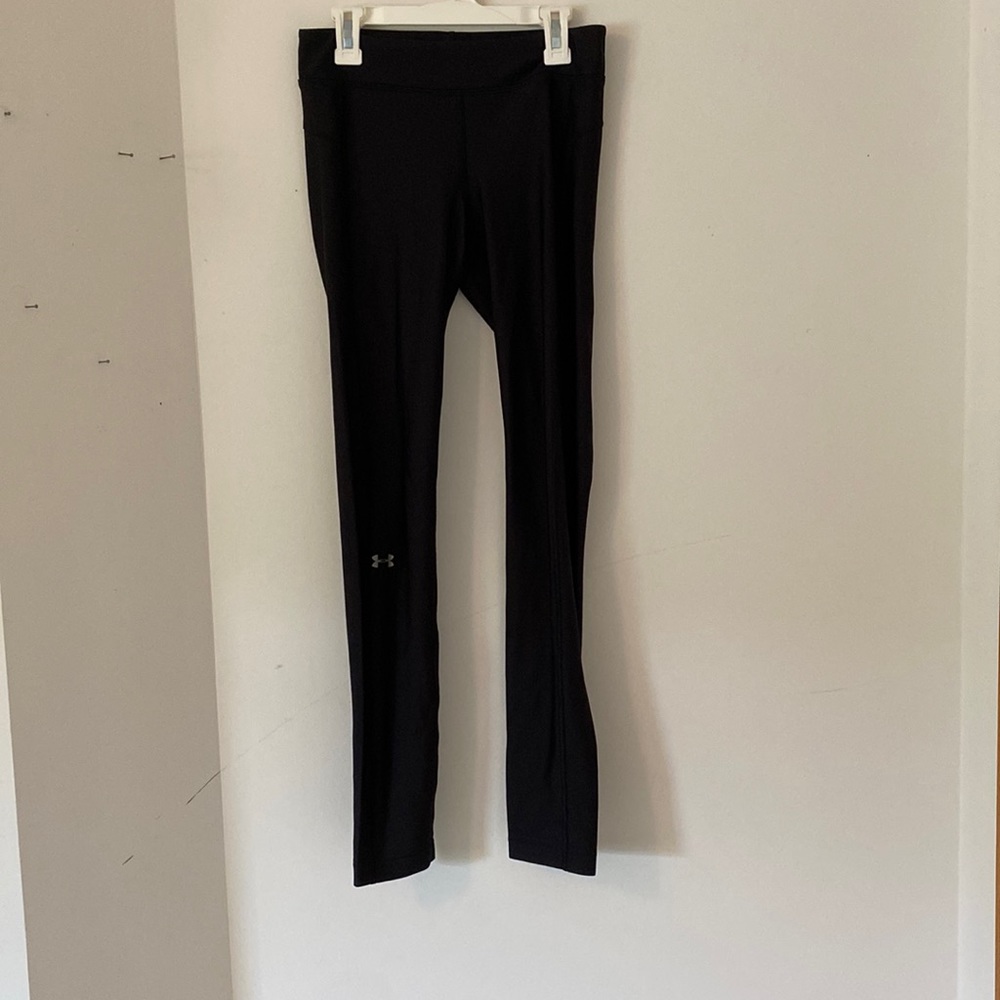 ❌sold❌ black under armor heat gear leggings